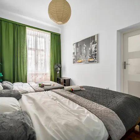 Plac Zbawiciela Spacious - Location, Metro 200m, 53m2 - By Rentujemy Apartamento Varsovia