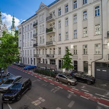 公寓 Plac Zbawiciela Spacious - Location, Metro 200m, 53m2 - By Rentujemy 华沙