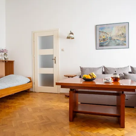 Plac Zbawiciela Spacious - Location, Metro 200m, 53m2 - By Rentujemy Appartamento Varsavia