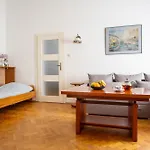 Plac Zbawiciela Spacious - Location, Metro 200m, 53m2 - By Rentujemy Appartamento Varsavia