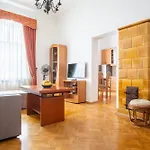 Plac Zbawiciela Spacious - Location, Metro 200m, 53m2 - By Rentujemy *